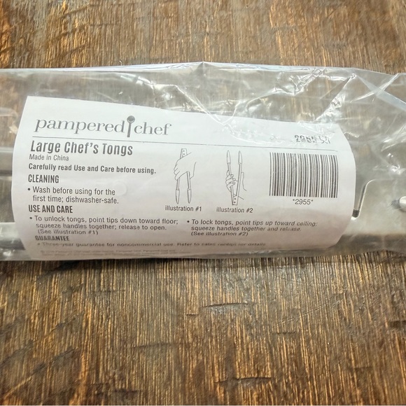 NEW Pampered Chef Large Chef Tongs - Picture 4 of 6